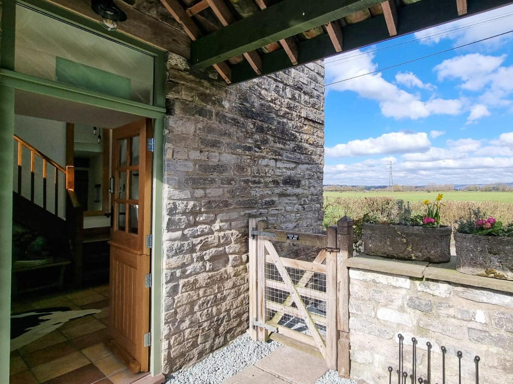 Katy Villa Meare Exterior photo